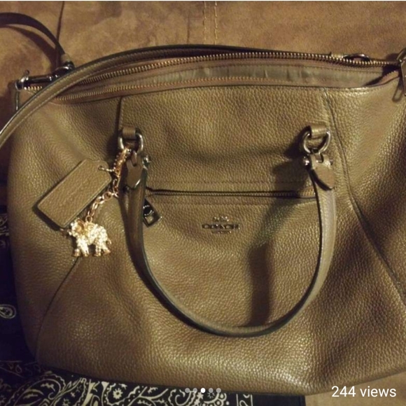 Coach Handbag - Picture 2 of 5